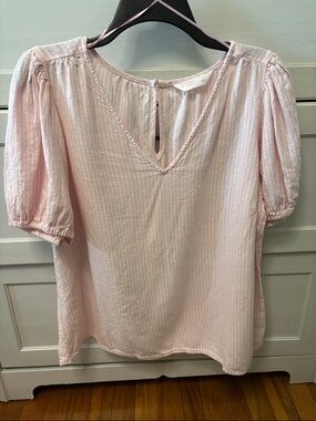 LC Lauren Conrad Blush Pink V-Neck Puff Sleeve Blouse